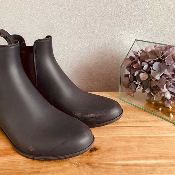 Navy Blue Chelsea Rain Boots - Picture 2 of 3